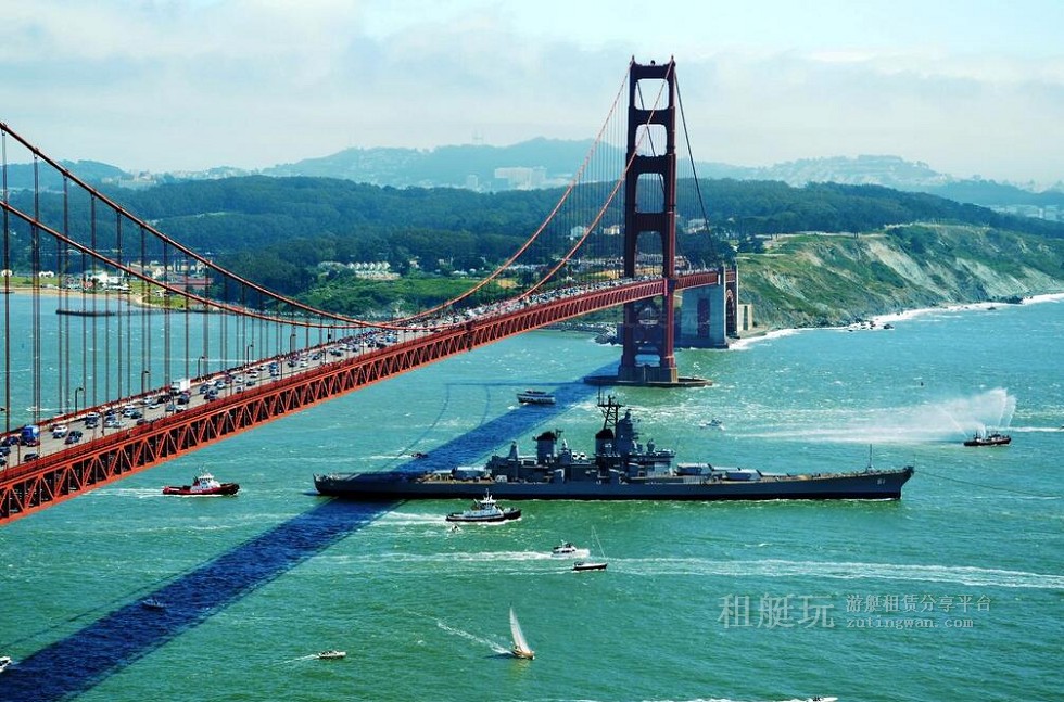 超艇算什么？60萬租下270米美國超級戰列艦“衣阿華”號